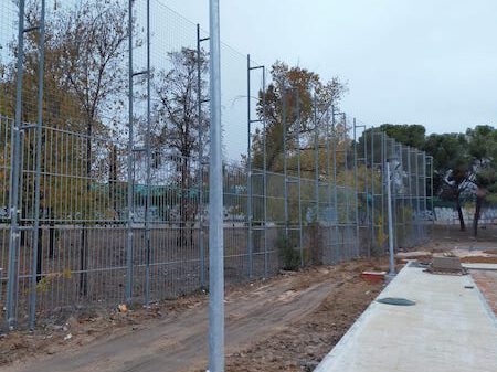 instalacion deportiva barrio aeropuerto barajas 19 450x337 - Instalación deportiva Barrio Aeropuerto - Barajas